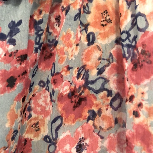 American Rag floral tank top with zipper front - Picture 3 of 3